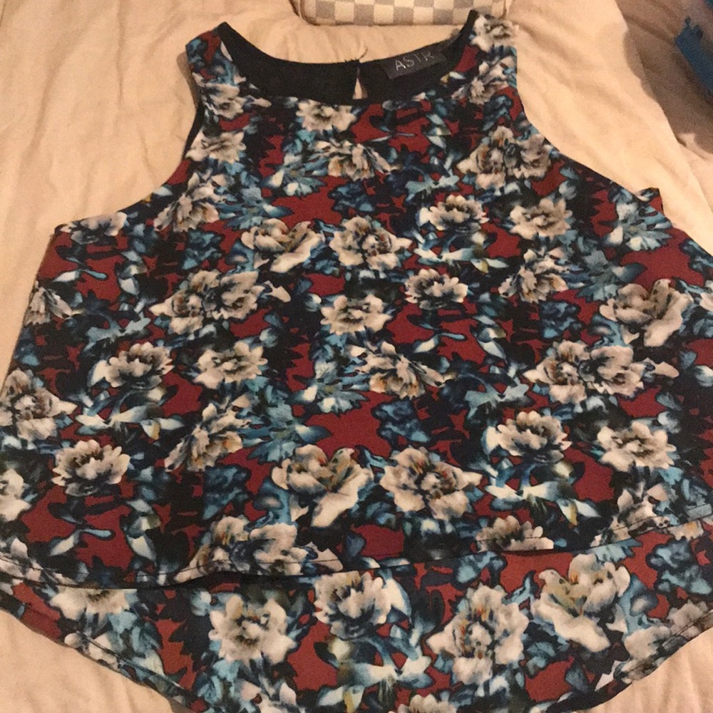 ASTR multicolored flower crop top